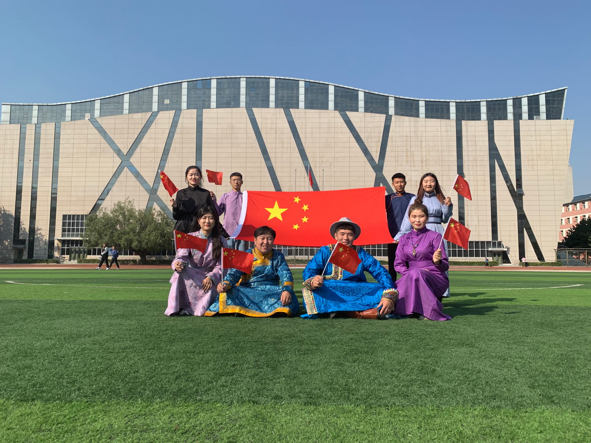 2019年发展“我和国旗合个影”主题党日活动